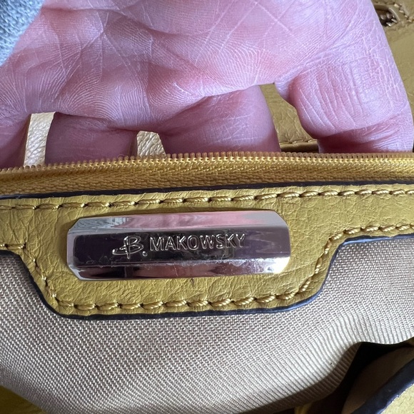 b. makowsky Vibrant Yellow Hobo Bag - Picture 13 of 14